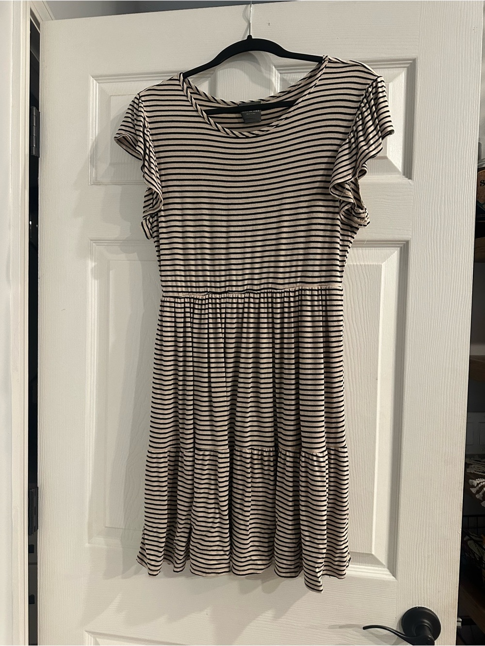 Striped Short-Sleeve Tiered Dress - Black & Cream